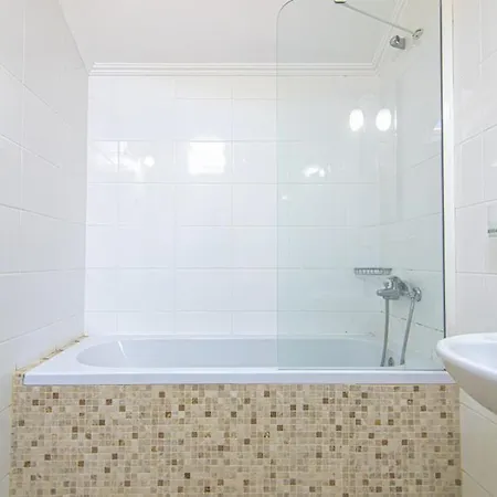 Sunset Beach Club Aqua Lettings Oyster 1 *