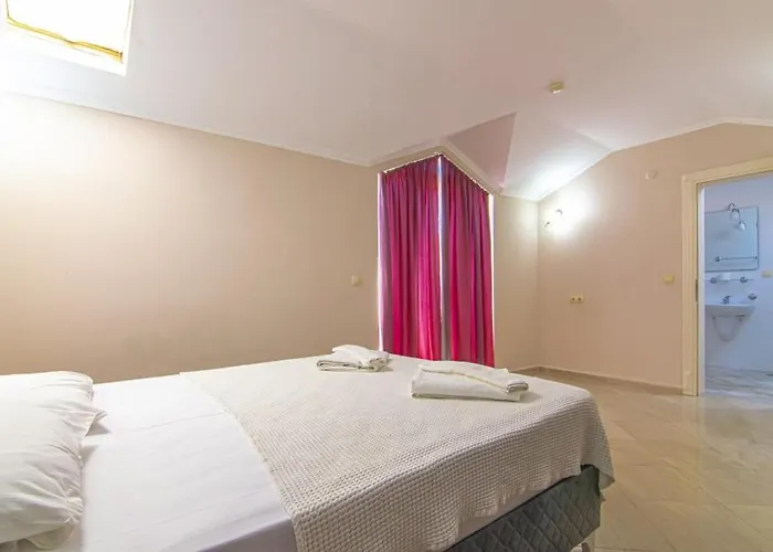 Willa Sunset Beach Club Aqua Lettings Oyster 1 Fethiye